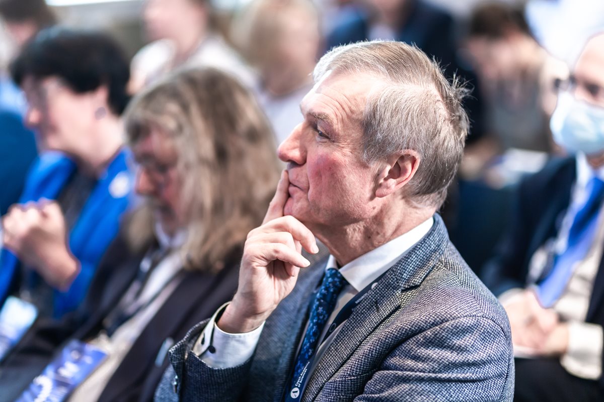 Pokud vás zajímají nejnovější vědecké poznatky týkající se genetických úprav plodin, podívejte se na záznam dvoudenní konference organizované  Akademií věd