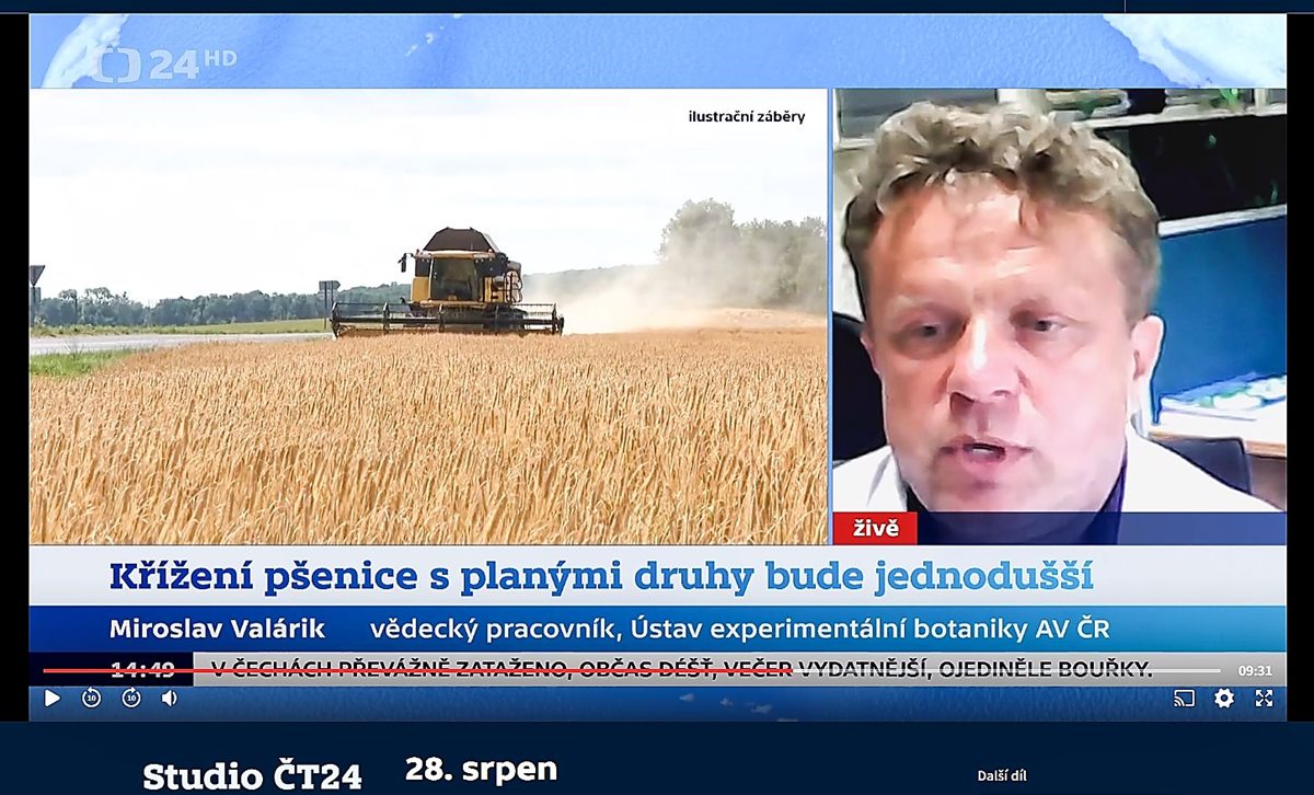 Vědec Miroslav Valárik z našeho týmu v živém vstupu pro ČT24