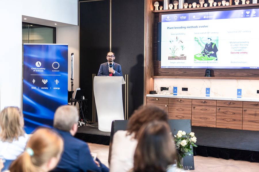 2022-10-13_Konference-GMO_Hotel-Andaz_fullres-75.jpg